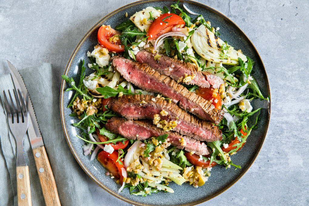 Gegrilde steak en wilde rijst salade 